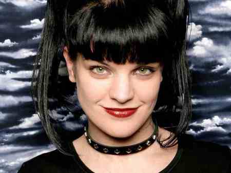 Abby Sciuto is the hacker of the future (and of the present).  I'd love to spend a day/night - KAF-POW! -  in her NCIS lab!!